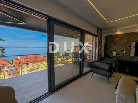 OPATIJA, CENTER - top-quality apartment in a new building with furniture, panoramic view, garage, el