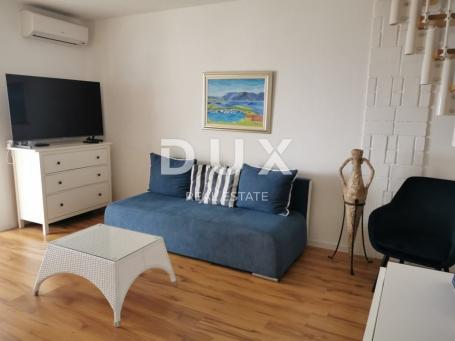 KRK ISLAND, NJIVICE - 3-room apartment with sea view