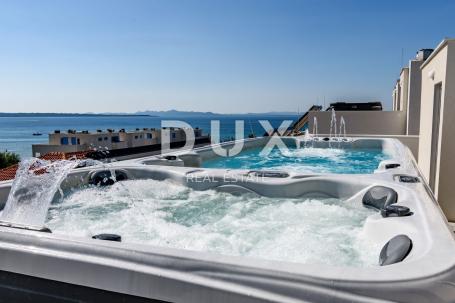 ZADAR, PRIVLAKA – Ihre Traumvilla: Meerblick, Whirlpool auf dem Dach und nur 100 m zum Strand! R5