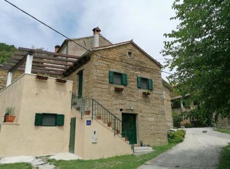 ISTRIA, BUZET (surroundings) - Nice stone house with a wonderful view