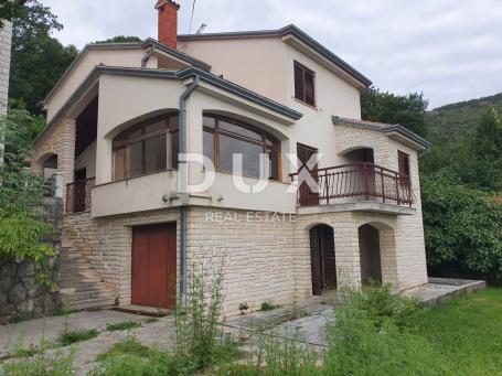 OPATIJA, CENTER - Detached house 302m2 with a beautiful view in the center of Opatija