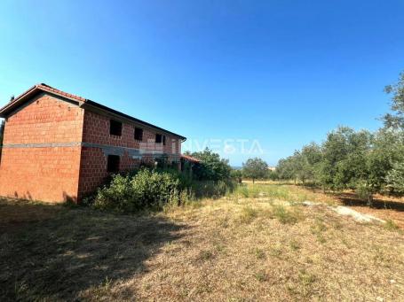 Shell house, sea view, large yard