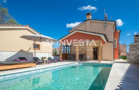 Marča surroundings, villa with heated pool and 4 bedrooms, quiet location