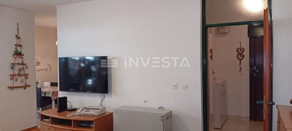 Pula, spacious 3 bedroom apartment near the city center