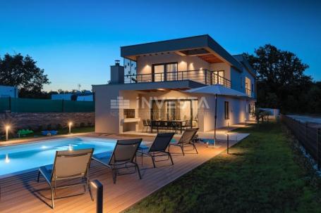 Surroundings of Svetvinčent, newly built luxury villa with heated pool