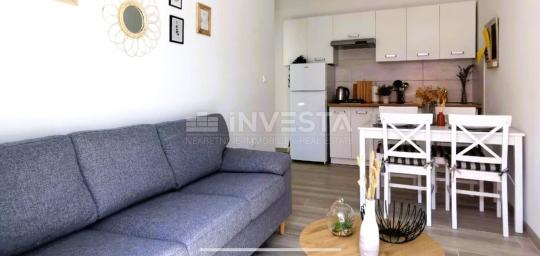 Pula, Busoler, Erdgeschosswohnung 41 m² mit überdachter Terrasse