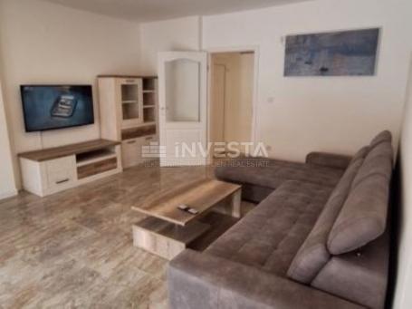 Poreč, apartment 100 m², three bedrooms, terraces, parking