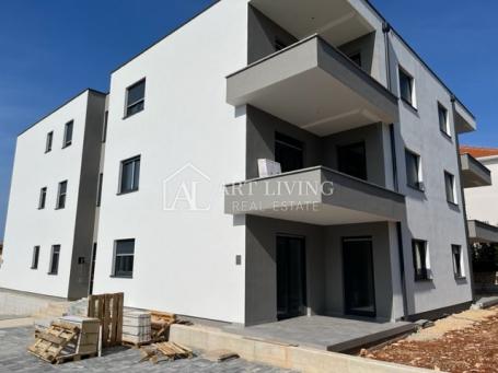 Umag, surroundings - Modern one-bedroom apartment 200 m from the sea