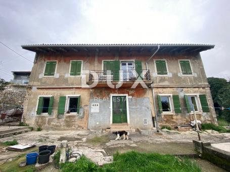 RIJEKA, KOZALA – freistehende alte italienische Villa aus dem Jahr 1912 mit Meerblick und 2.383 m2 G