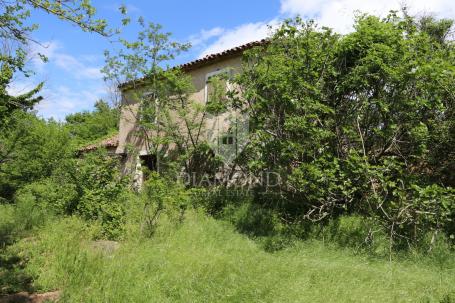 Zemljište Labin, 250. 000m2