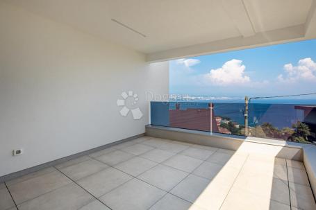 Flat Opatija - Centar, Opatija, 109,73m2