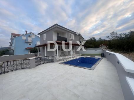 CRIKVENICA, JADRANOVO - Luxury semi-detached villa with pool!