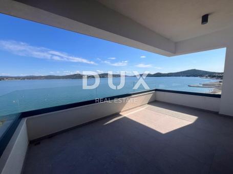 ŠIBENIK, BETINA - Luxury apartment in a new building, first row to the sea