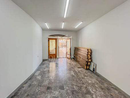 Office space Umag, 37,25m2