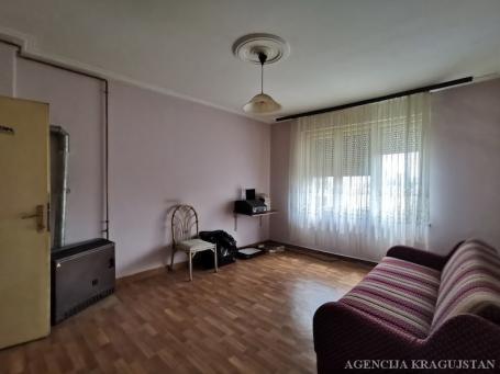 Prodaja, Stan, 65. 00m2 , Centar