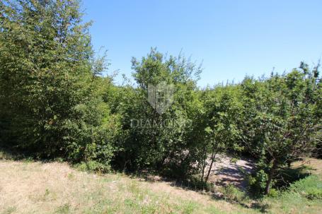 Land Labin, 561m2