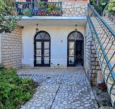 Mali Losinj - Business premise, 56.81 m2