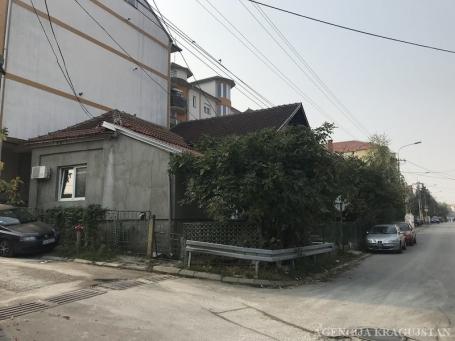 Prodaja, Kuća, 160. 00m2 , Erdoglija