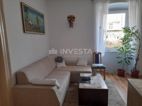 Pula Center, Furnished Apartment on the First Floor