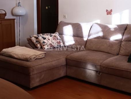 Pula, spacious 3 bedroom apartment near the city center