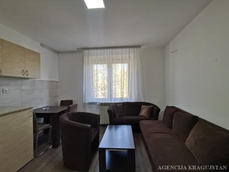 Izdavanje, Stan, 40. 00m2 , Bubanj