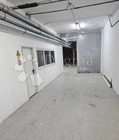 Split, Brda/Ravne Njive - SKLADIŠNI PROSTOR 187m2 