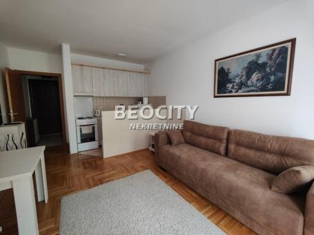 Novi Sad, Bulevar Oslobođenja, Bulevar kralja Petra I, 0. 5, 26m2, 350EUR