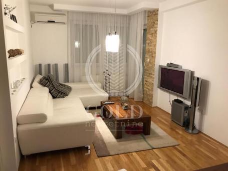 Dvoiposoban stan sa garažom u suterenu! Đorđa Rajkovića, 51. 00m2, 700 eur ID#3466