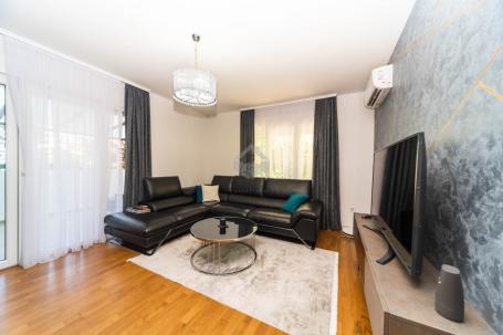 Jednosoban stan 52m2 + garaža, Tološi - Podgorica