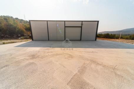 Magacin 250m2 na placu 1.200m2, Donji Kokoti - Podgorica