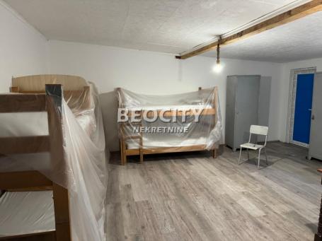 Novi Beograd, Blok 18, , 5.0, 300m2, 4000EUR