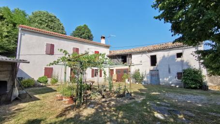 Buzet Buzet 300.000 € Kuća Prodaja