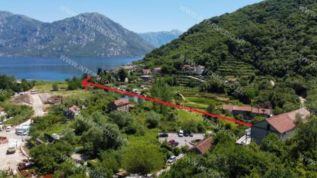 Kuća u Morinju sa dva dupleks stana – savršena za porodicu ili prijatelje