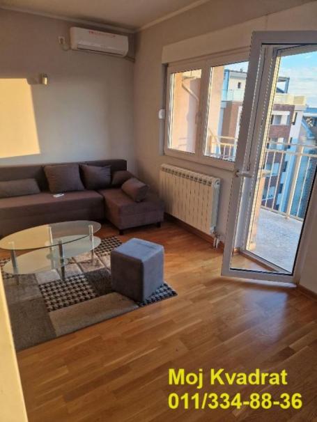 Voždovac, Lekino brdo - Petrovaradinska, 90m2