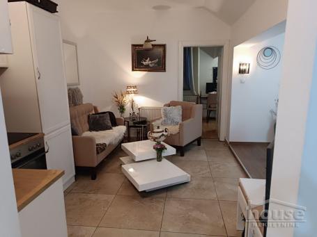 NOVI SAD - BULEVAR - 52.00 m2