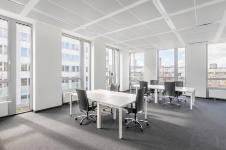 Kancelarija za 10 osobe na lokaciji Regus Kneza Mihaila