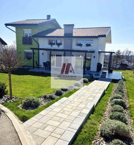 LUX KUCA U BACEVCU