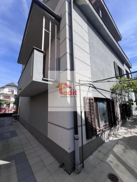 ODLIČNA PRILIKA U ZONI INTENZIVNOG RAZVOJA -KUĆA SA POMOĆNOM ZGRADOM-400 M2-LEDENA STENA