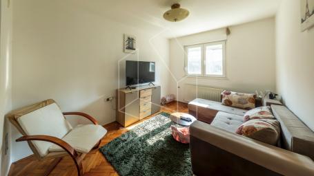 Odlična kuća sa velikim potencijalom 183m2, Sunčana (Medaković) padina 
