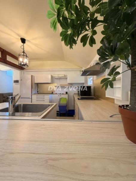 POVOLJNO-UREĐENA VIKENDICA ČORTANOVCI-100m2-Plac 13 ari