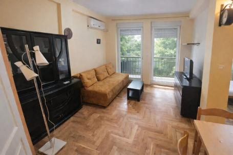 RIBLJA PIJACA | Dvosoban stan sa velikom terasom | II sprat | 49m²