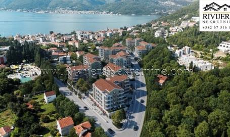Na prodaju dvosoban stan u luksuznom stambenom kompleksu Tivat