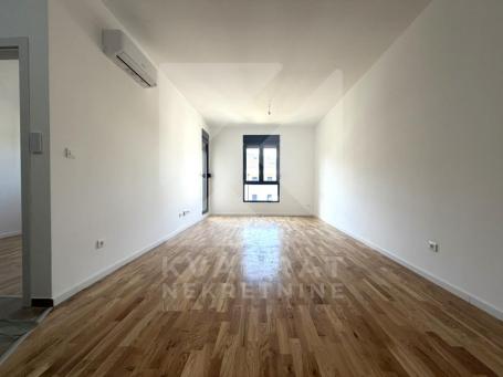 Prodaja, Jednosoban stan, Podgorica, Tološi, 45m2