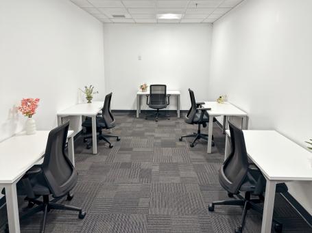 Kancelarija za 15 osobe na lokaciji HQ IRIN Business Center