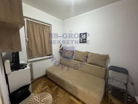 Jednosoban stan na Bulevaru Oslobodjenja, 21m2