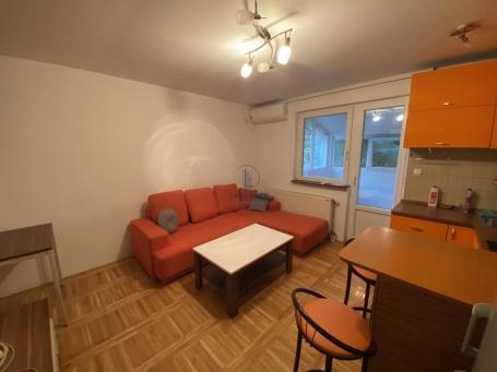 Karaburma, Garsija Lorke, 47m2