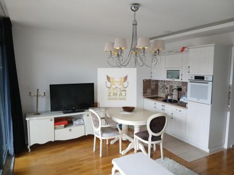 PRELEP STAN U PRIRODI NA ZLATIBORU 57M2 + 22M2 GARAŽA!