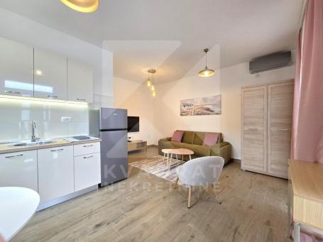 Izdavanje, Garsonjera, Podgorica, Malo Brdo, 25m2