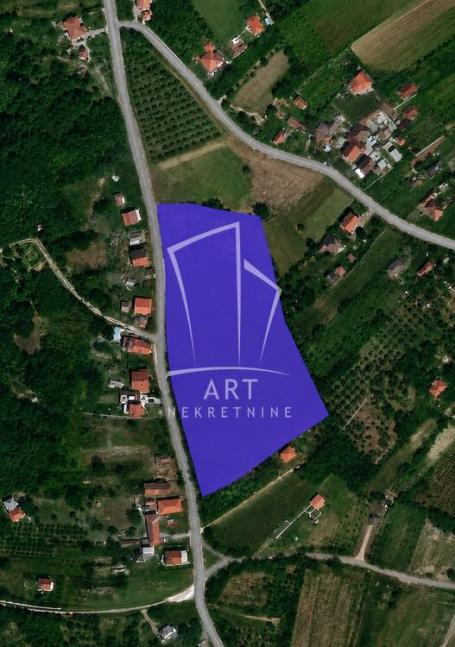 Deljiv plac uz glavni put ID#15547