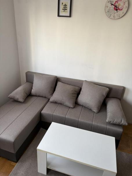 Jednoiposoban stan, 43 m², Nova Detelinara, Novi Sad, 3/5 sprat